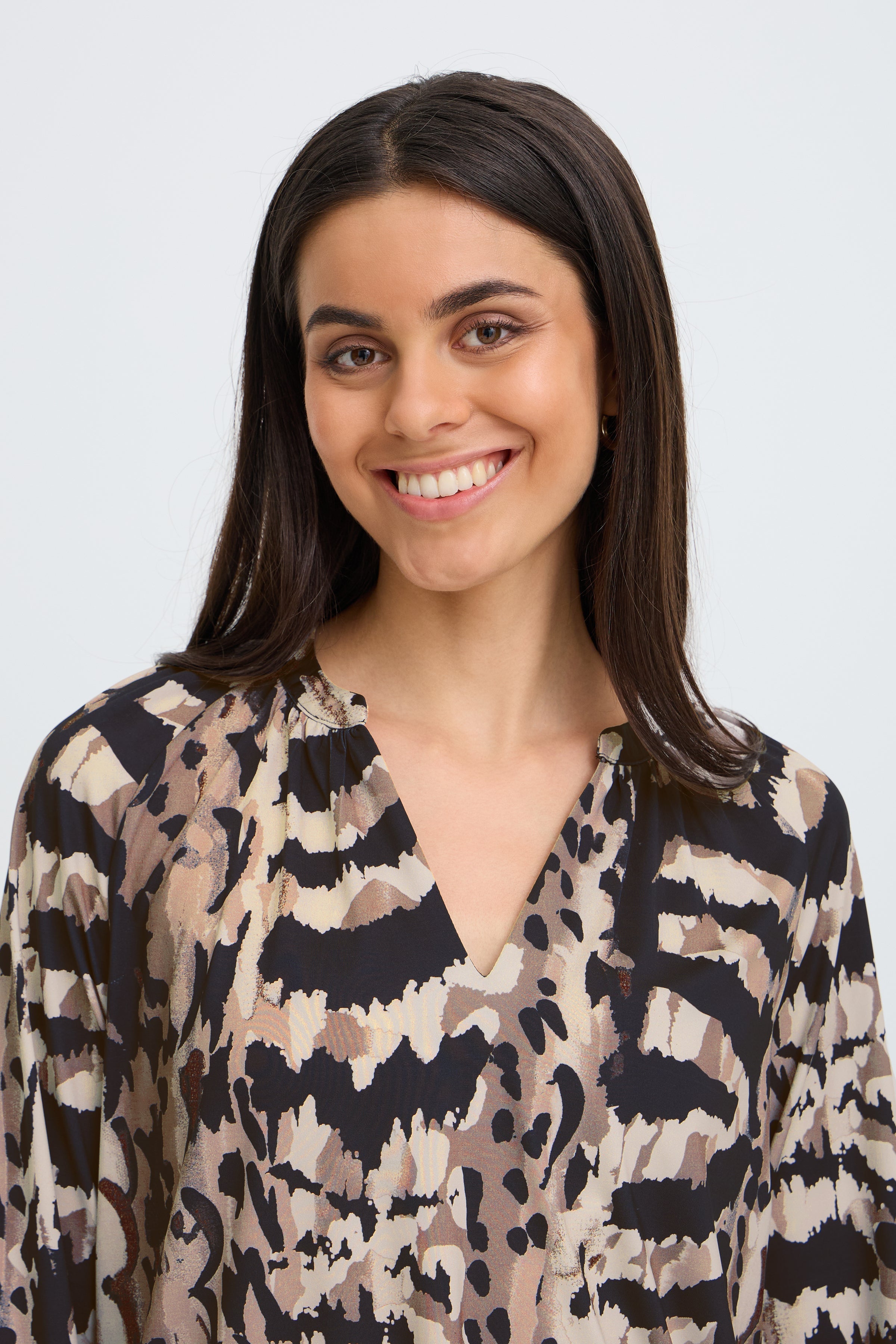 Fransa Long Sleeve V-Neck Top - Style 20618221