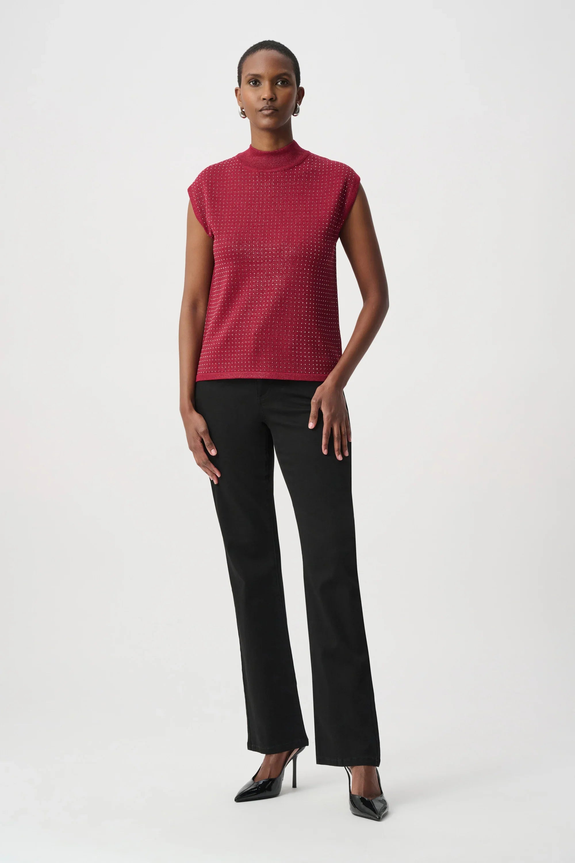 Sleevless Pullover Top