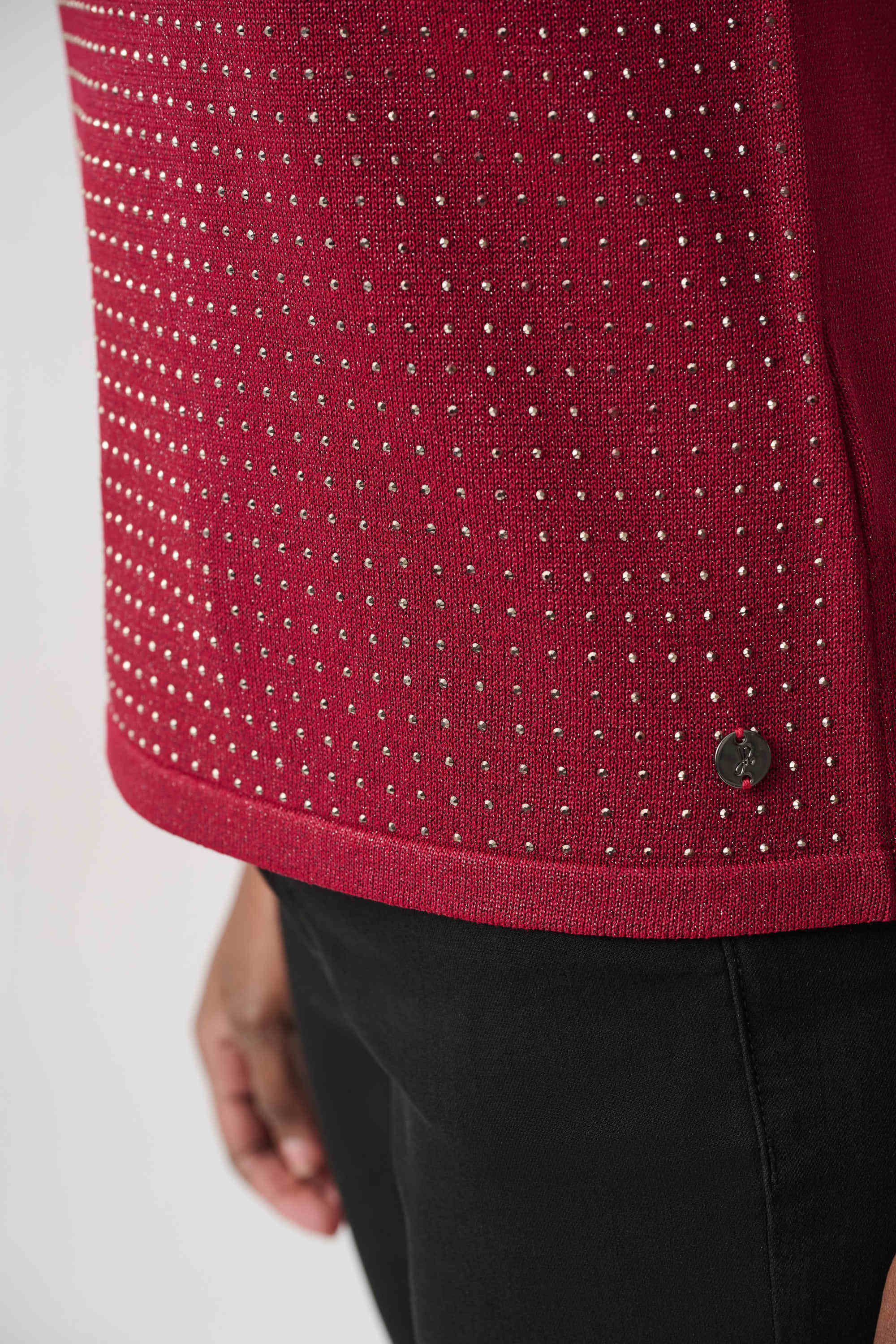 Sleevless Pullover Top