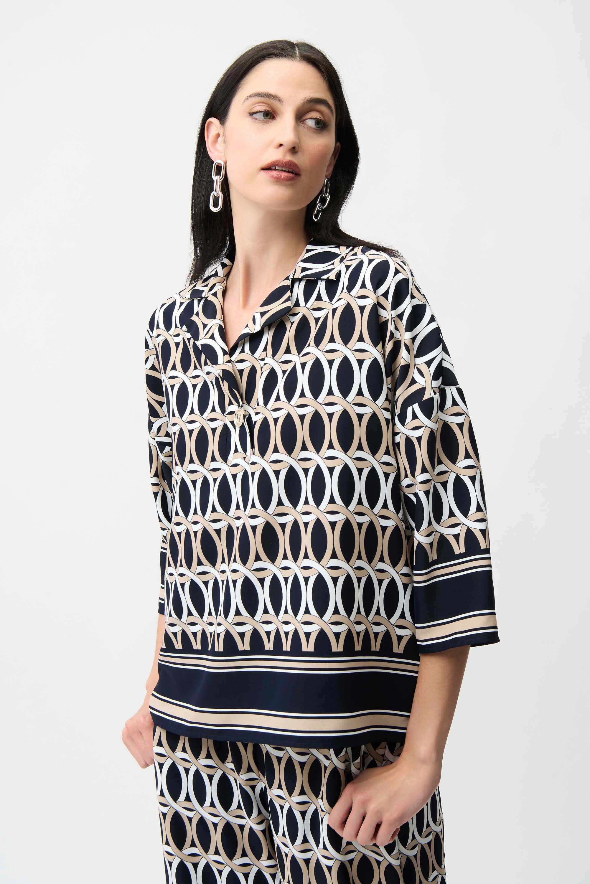 Chain Border Print Top