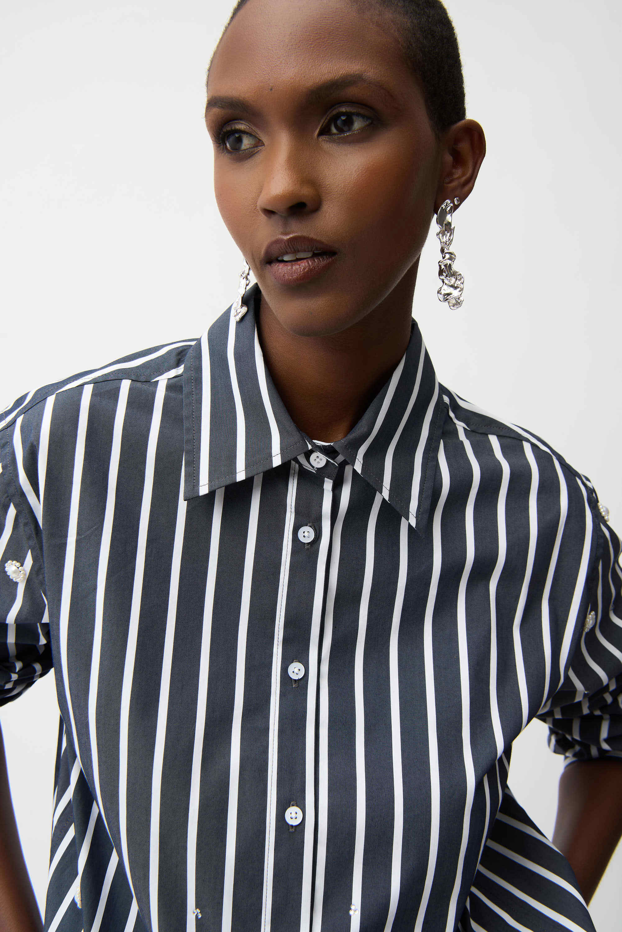 Embellished Hem Crewneck Blouse