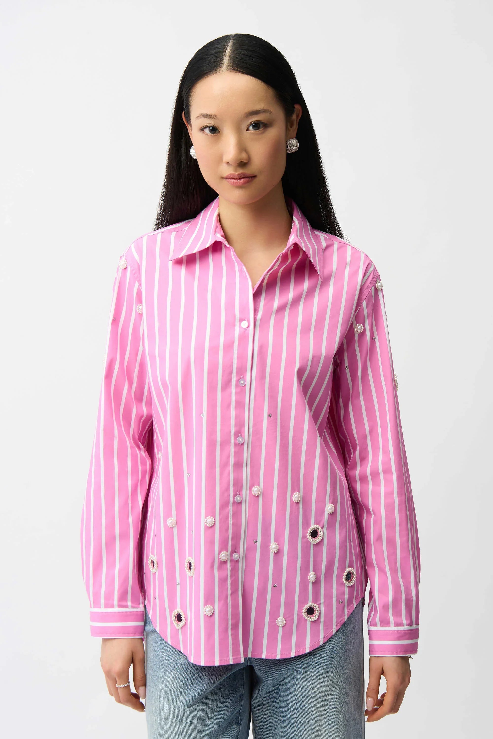 Embellished Hem Crewneck Blouse