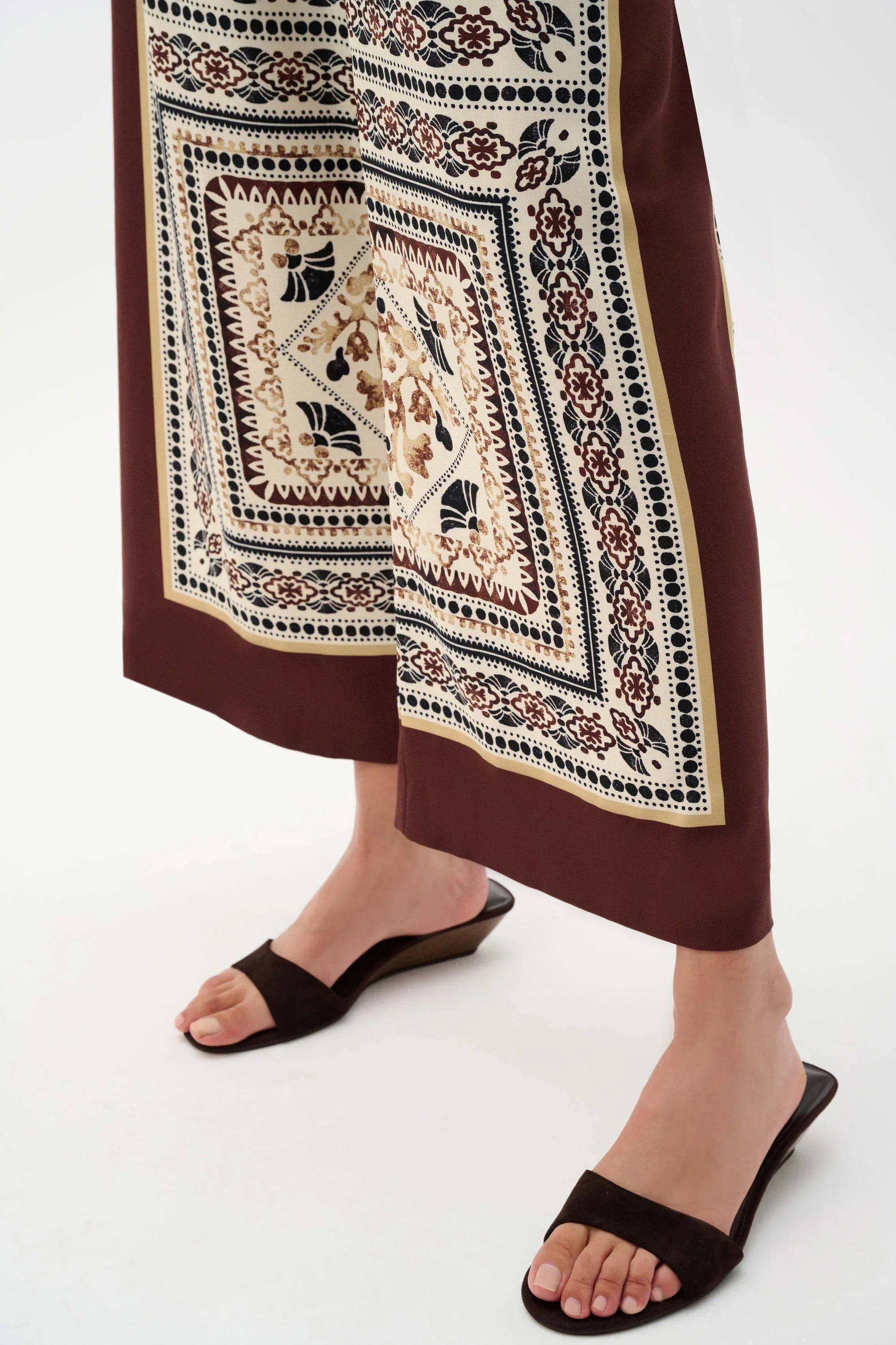 Scarf Print Wide-Leg Pants