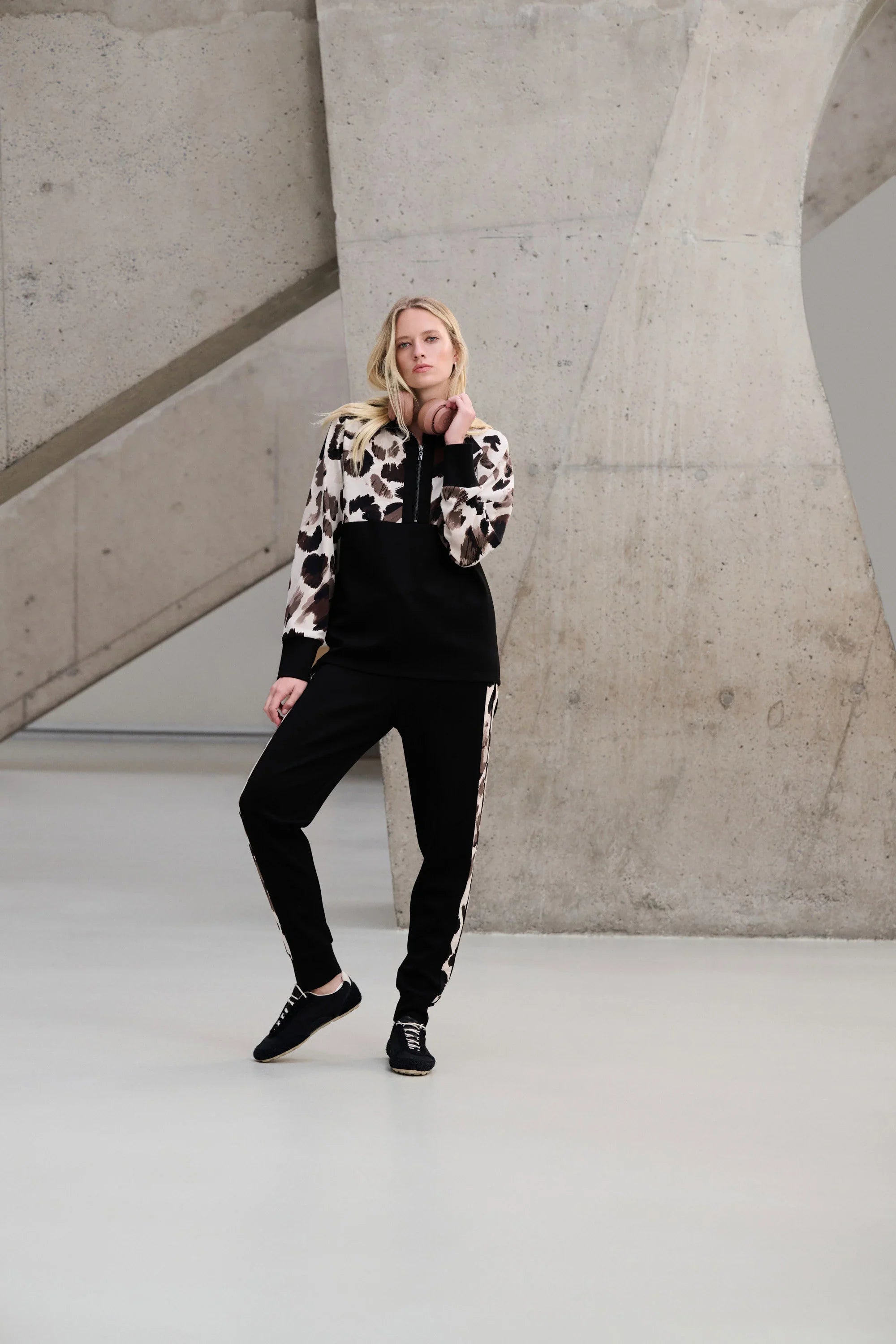 Animal Trimmed Jogger Pant