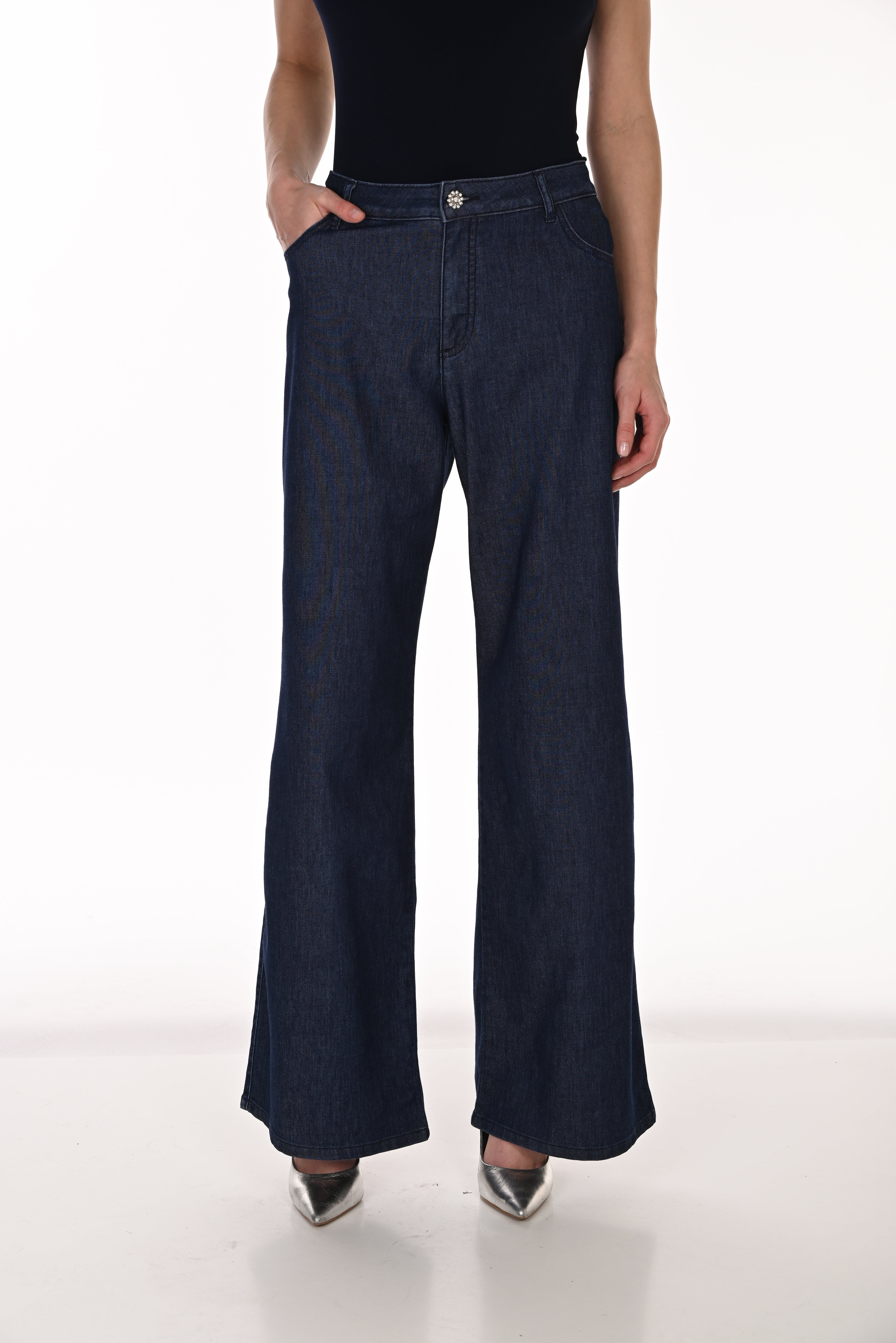 Wide-Leg Denim Pant