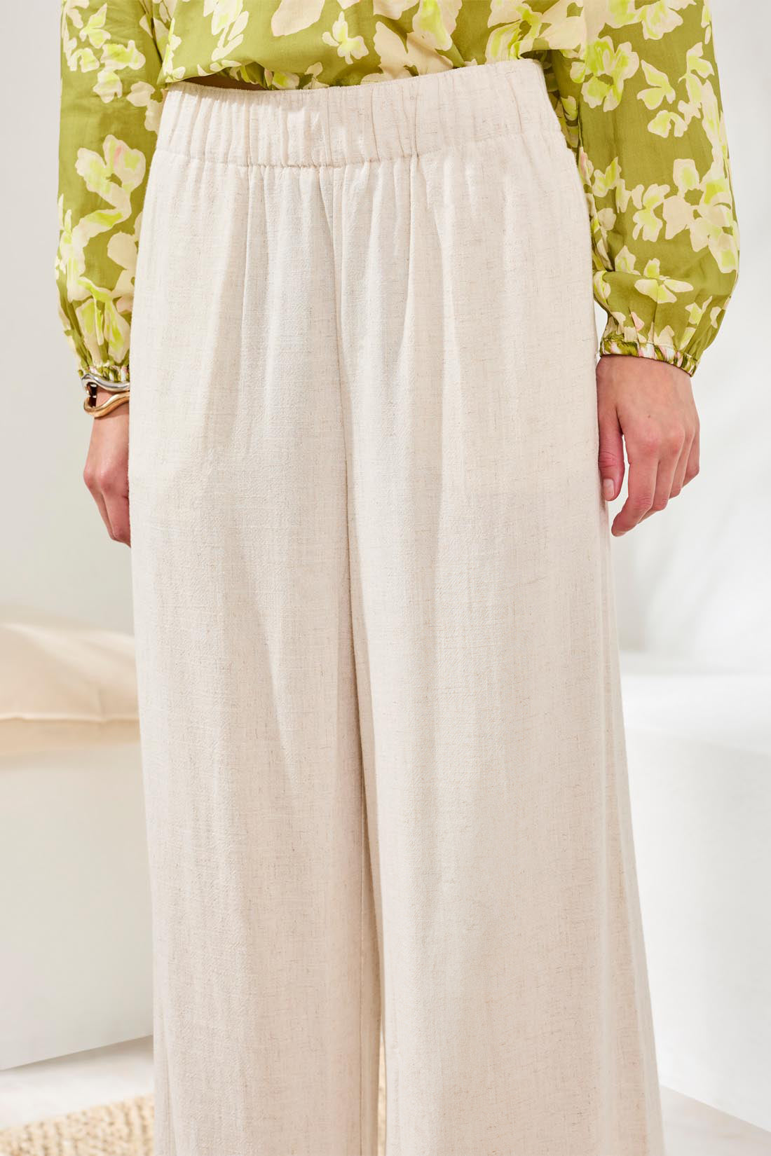 Wide-Leg Pull-On Ankle Pants
