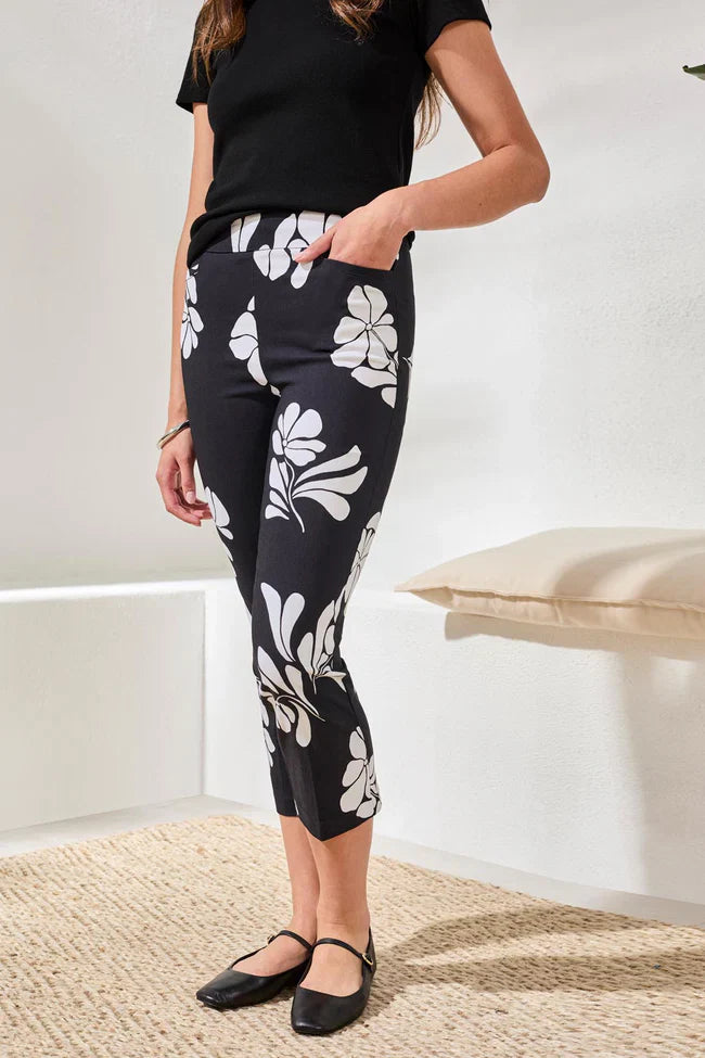 Bengaline Pull‑On Capris with Floral Motif