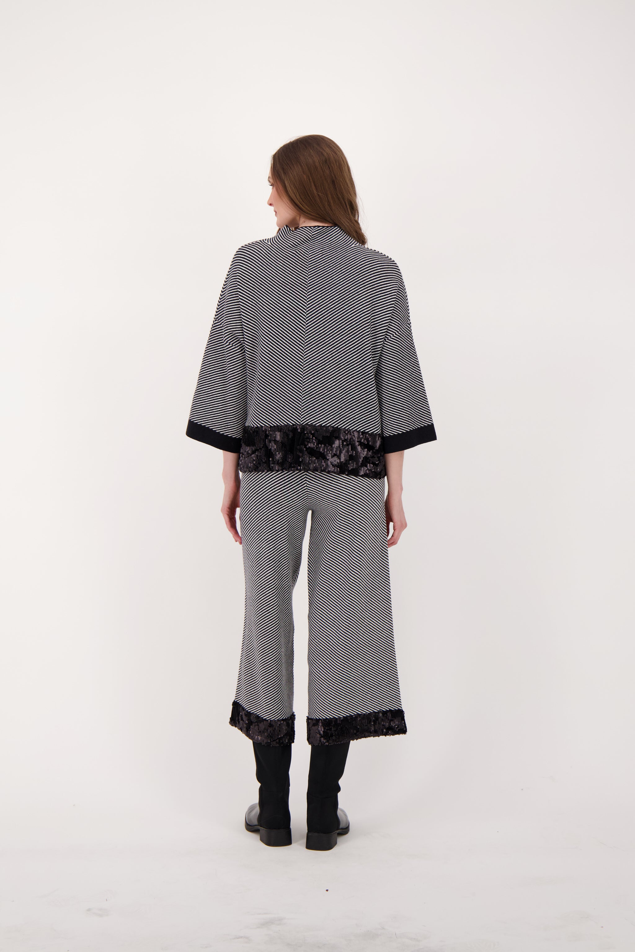 Spanner Boxy Fit Sweater - Style 526520BT