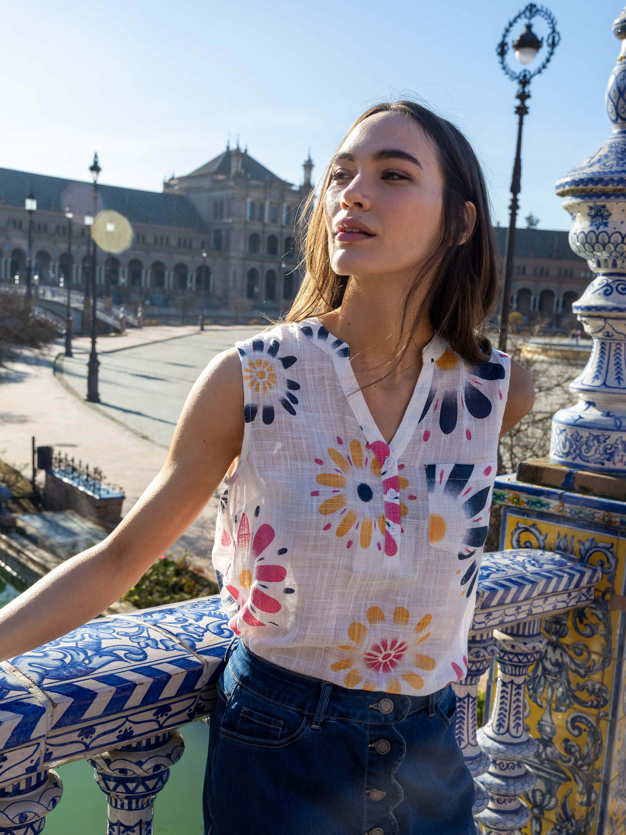 Printed Gauze Sleeveless Blouse