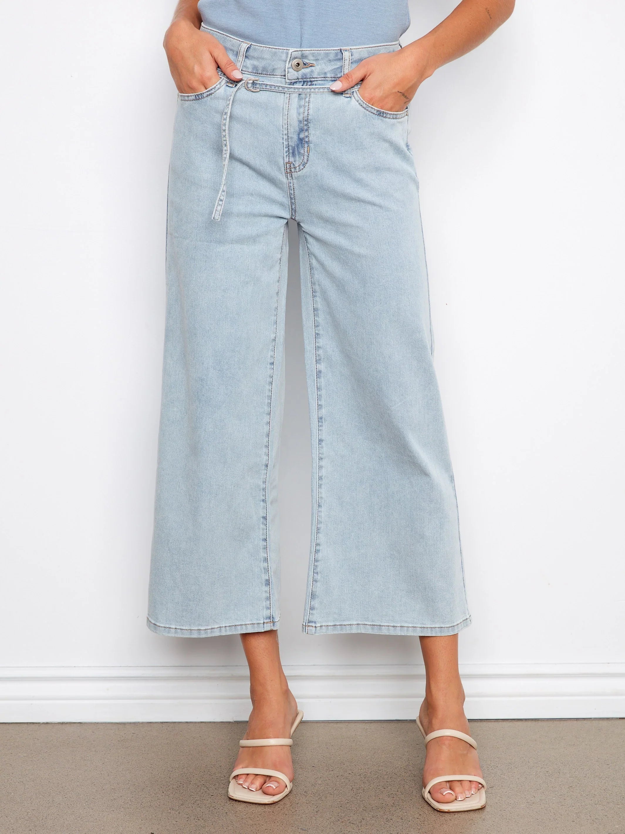 Wide-Leg Cropped Denim Pants